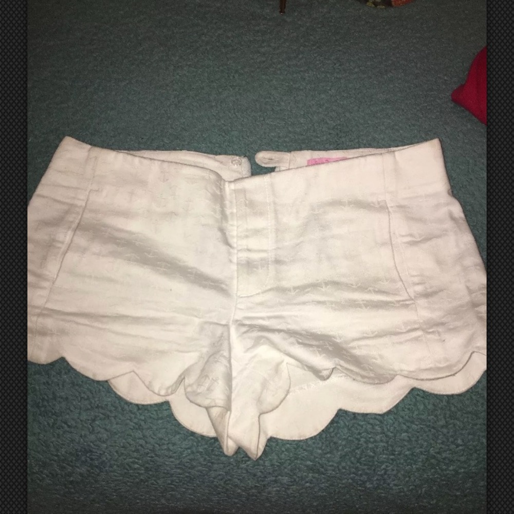 Iily Pulitzer white shorts